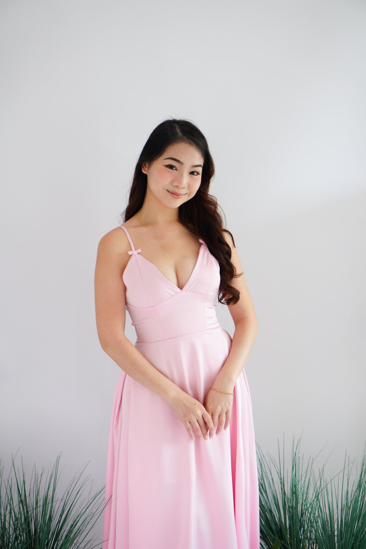 Sereia Deep V Satin Maxi Dress in Pink