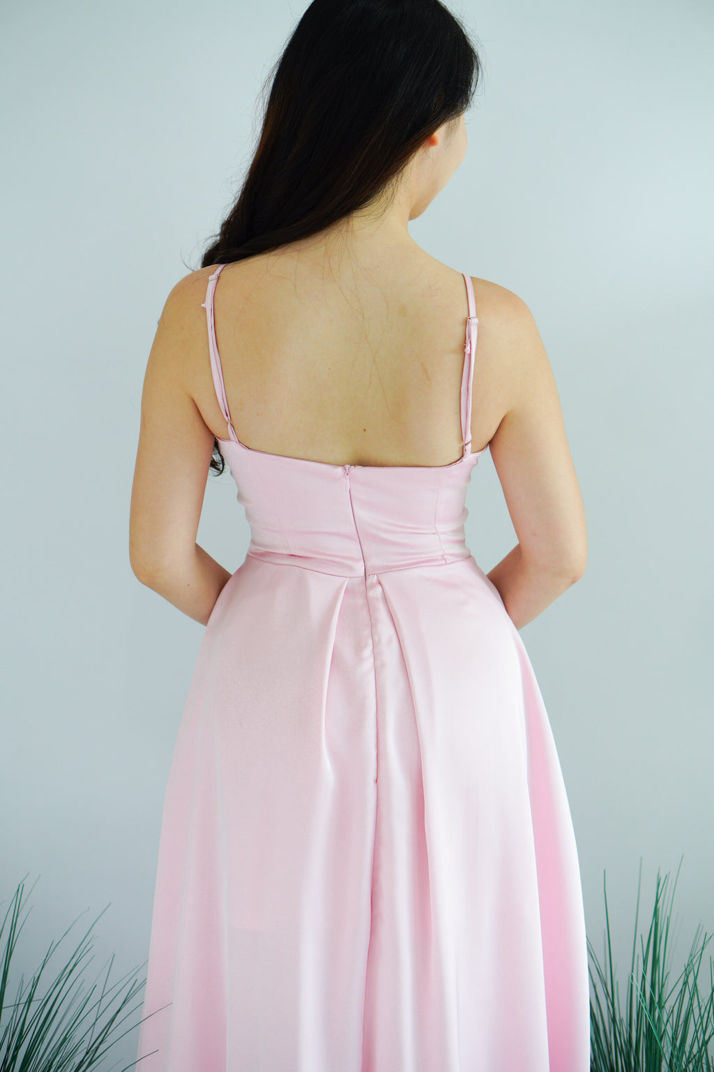 Sereia Deep V Satin Maxi Dress in Pink