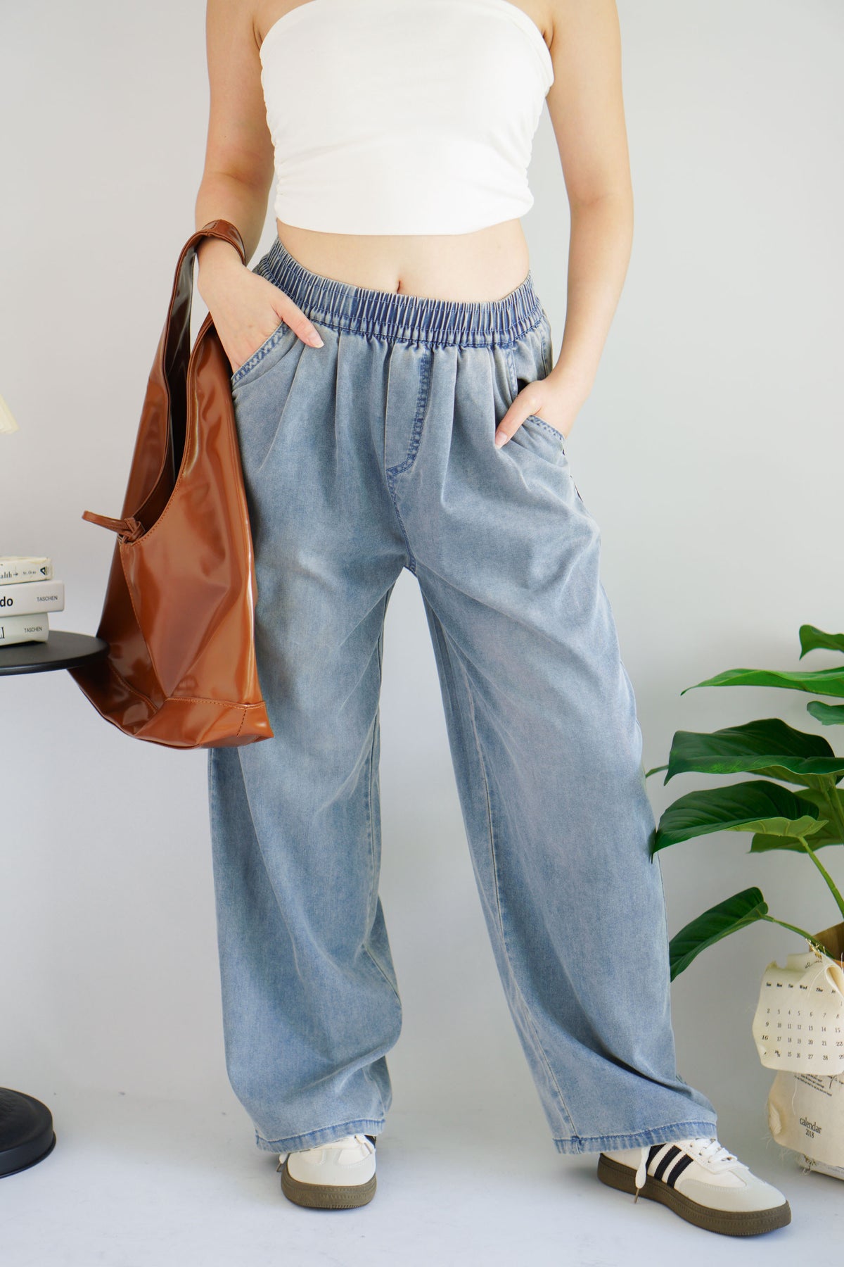 (BACKORDER) Tari Oversized Wide Legged Jeans in Blue