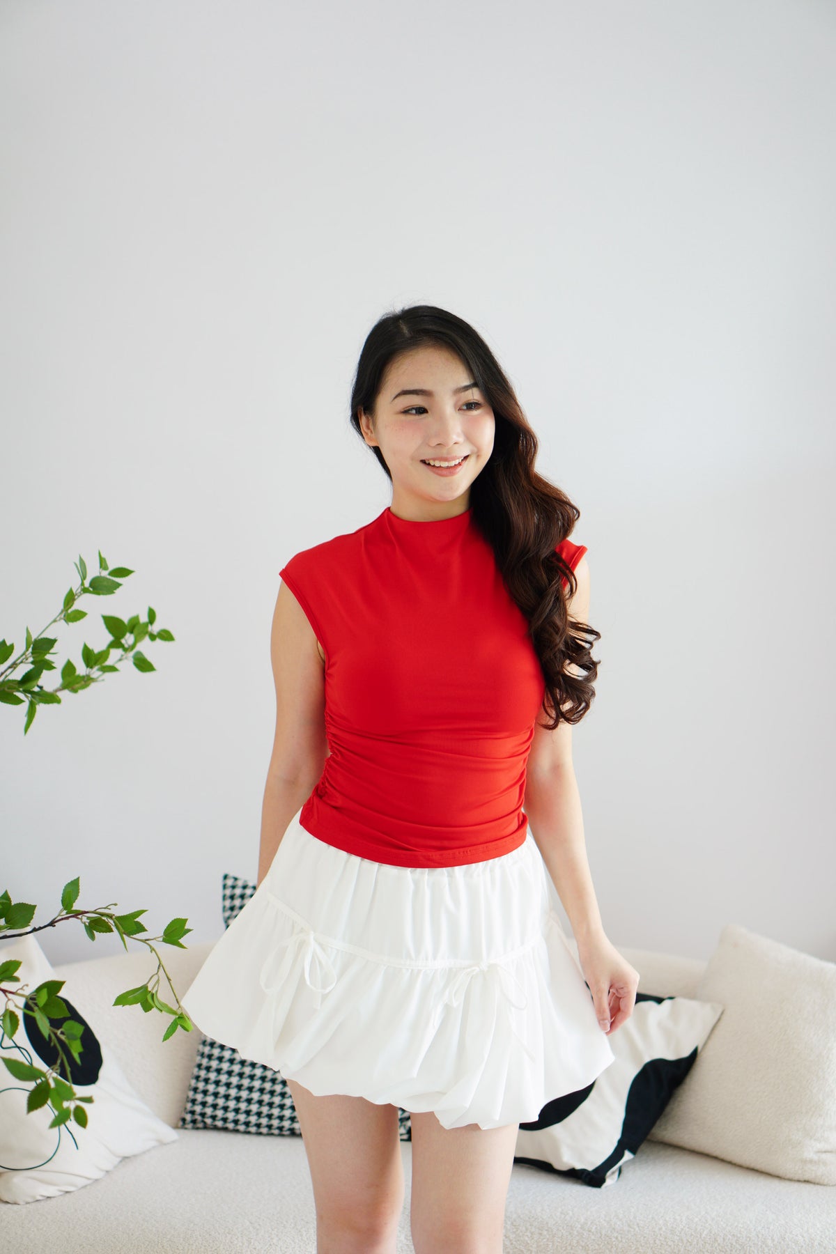 Nina Basic High Neck Top in Red