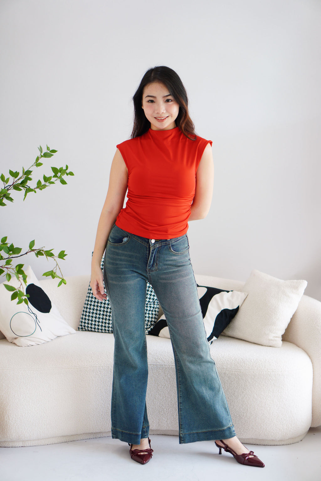 Nina Basic High Neck Top in Red
