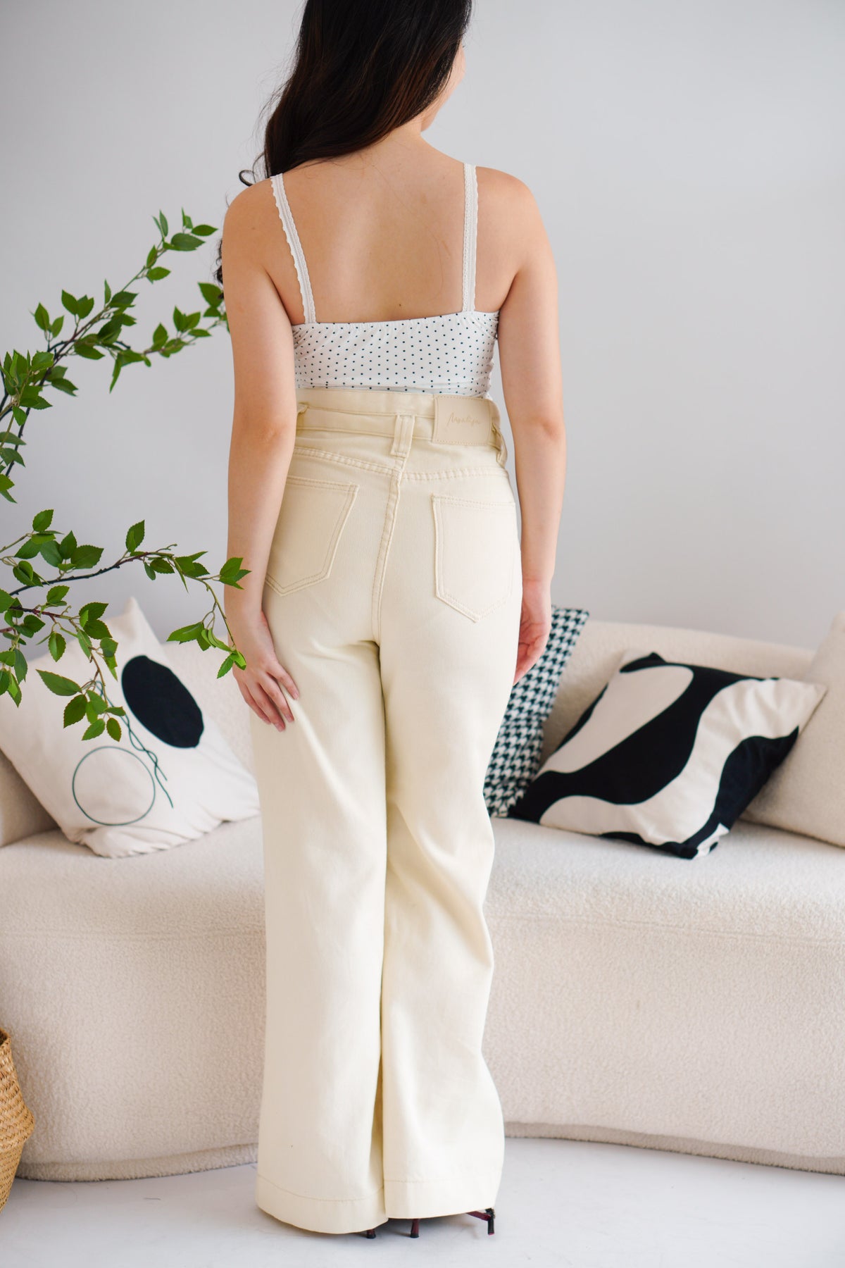 Della Bell Bottom Double Button Jeans in Cream