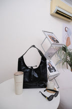(BACKORDER) Caramel Candy Ribbon Tote Bag in Black
