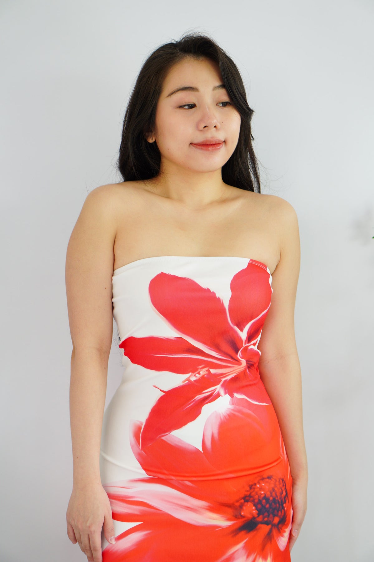 Lily Haze Floral Printed Short Tube Dress in White