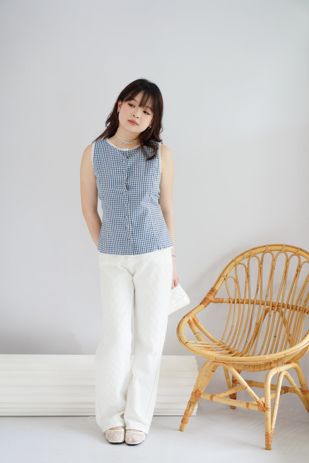 Marlianne Gingham Sleeveless Button Down Top in Blue