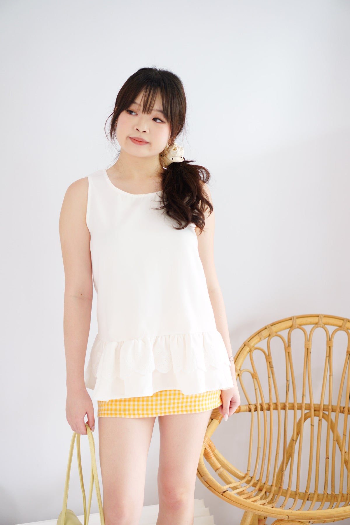 Hebe Round Neck Sleeveless Layered Top in White