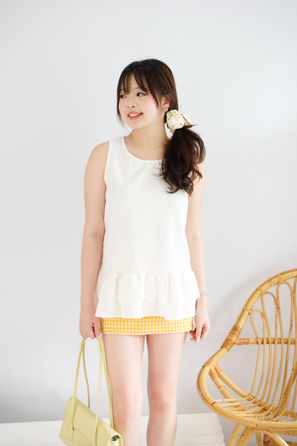 Hebe Round Neck Sleeveless Layered Top in White