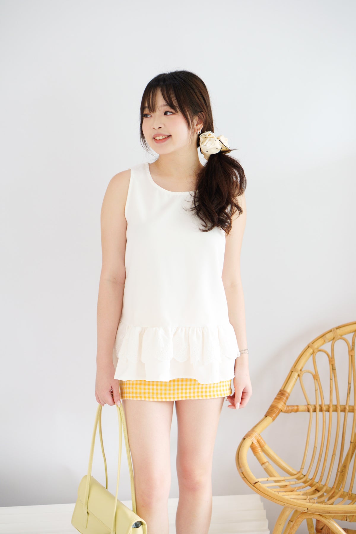 Hebe Round Neck Sleeveless Layered Top in White