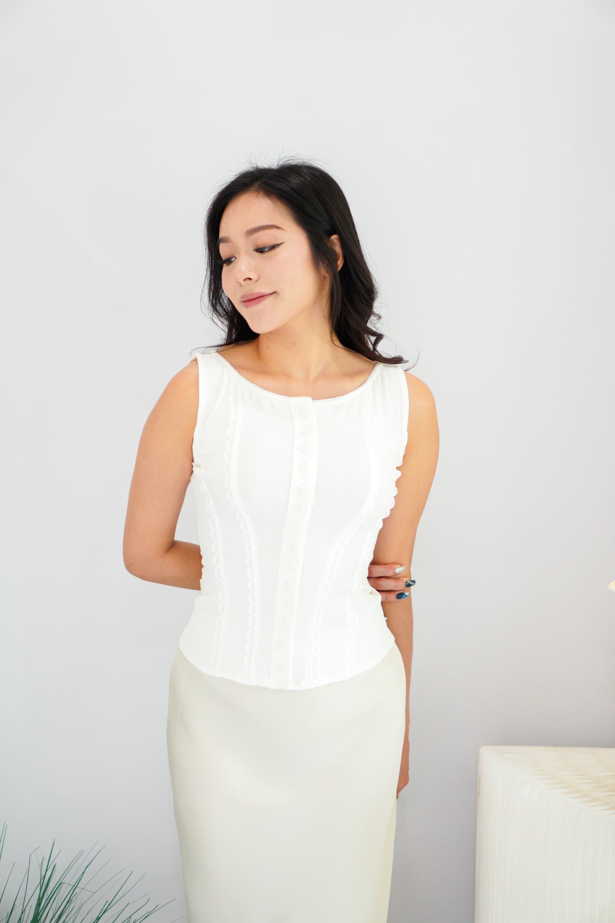 Rynki Button Down Boat Neck Top in White