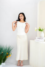 Rynki Button Down Boat Neck Top in White