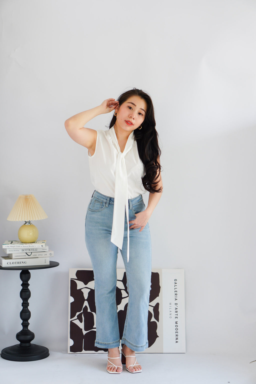 Rinda Sleeveless Bow Tie Top in White
