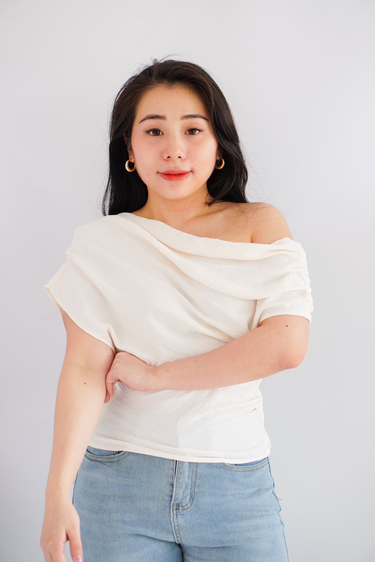 Jilsa Ruched Toga Off Shoulder Top in Cream