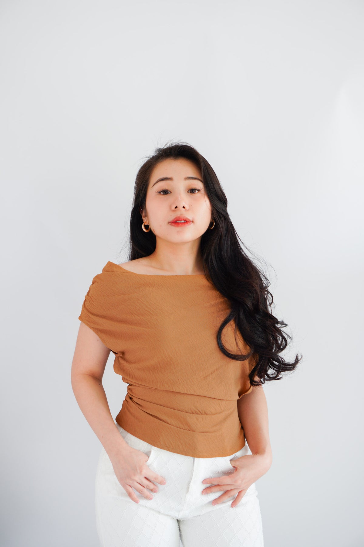 Jilsa Ruched Toga Off Shoulder Top in Brown