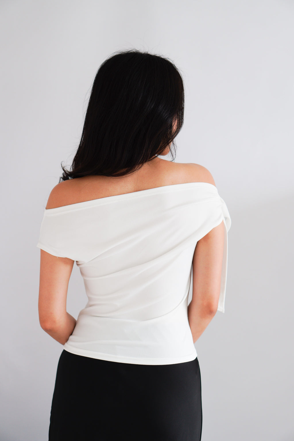Sriya Toga Ribbon Self Tied Top in White