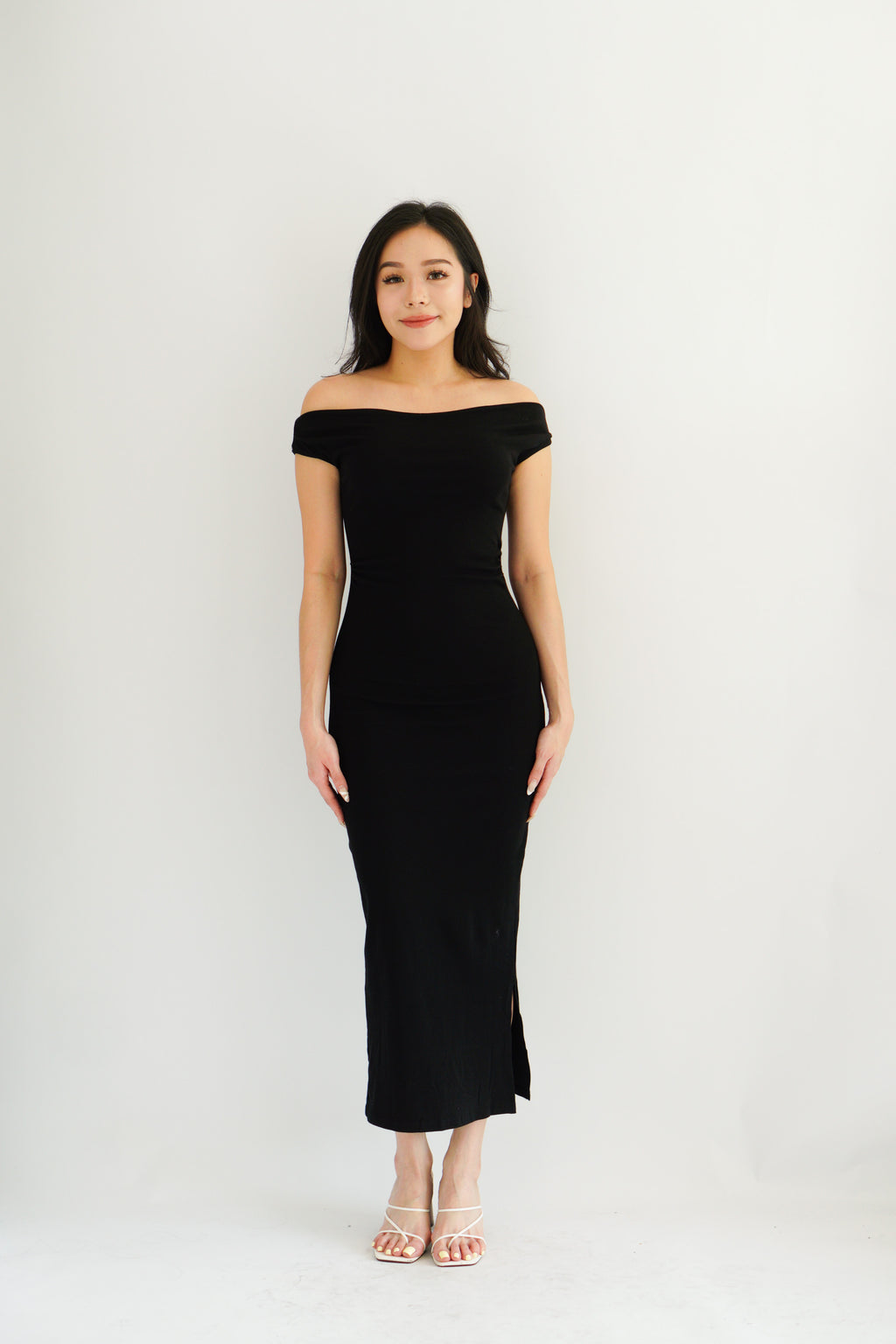 Renka Off Shoulder Ruched Bodycon Dress in Black