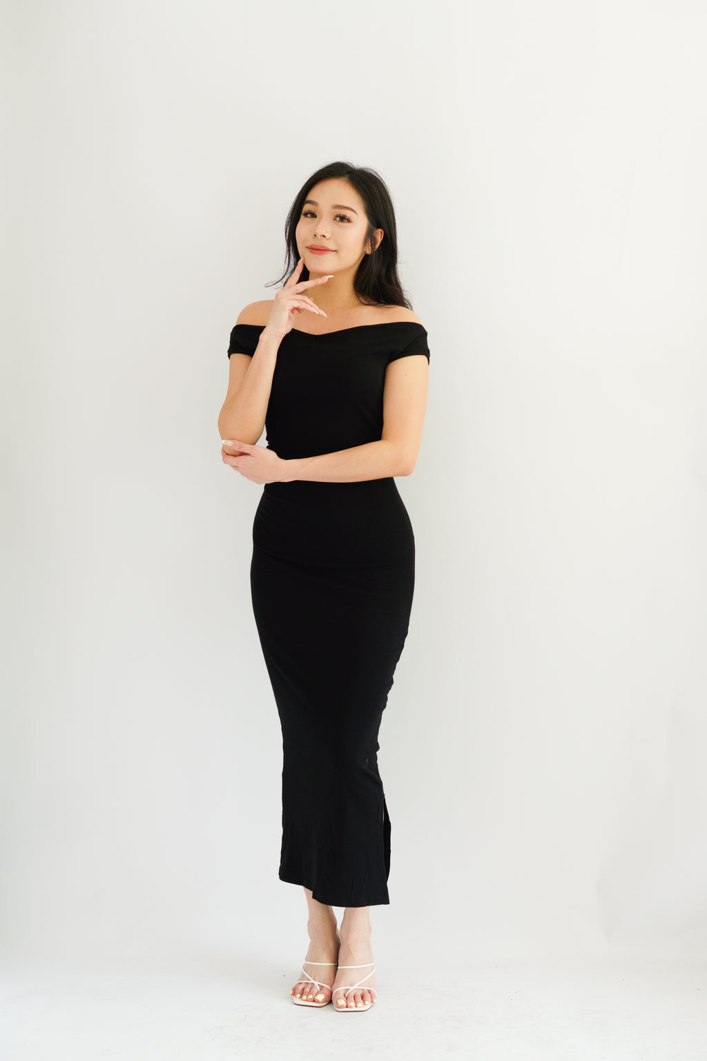 Renka Off Shoulder Ruched Bodycon Dress in Black