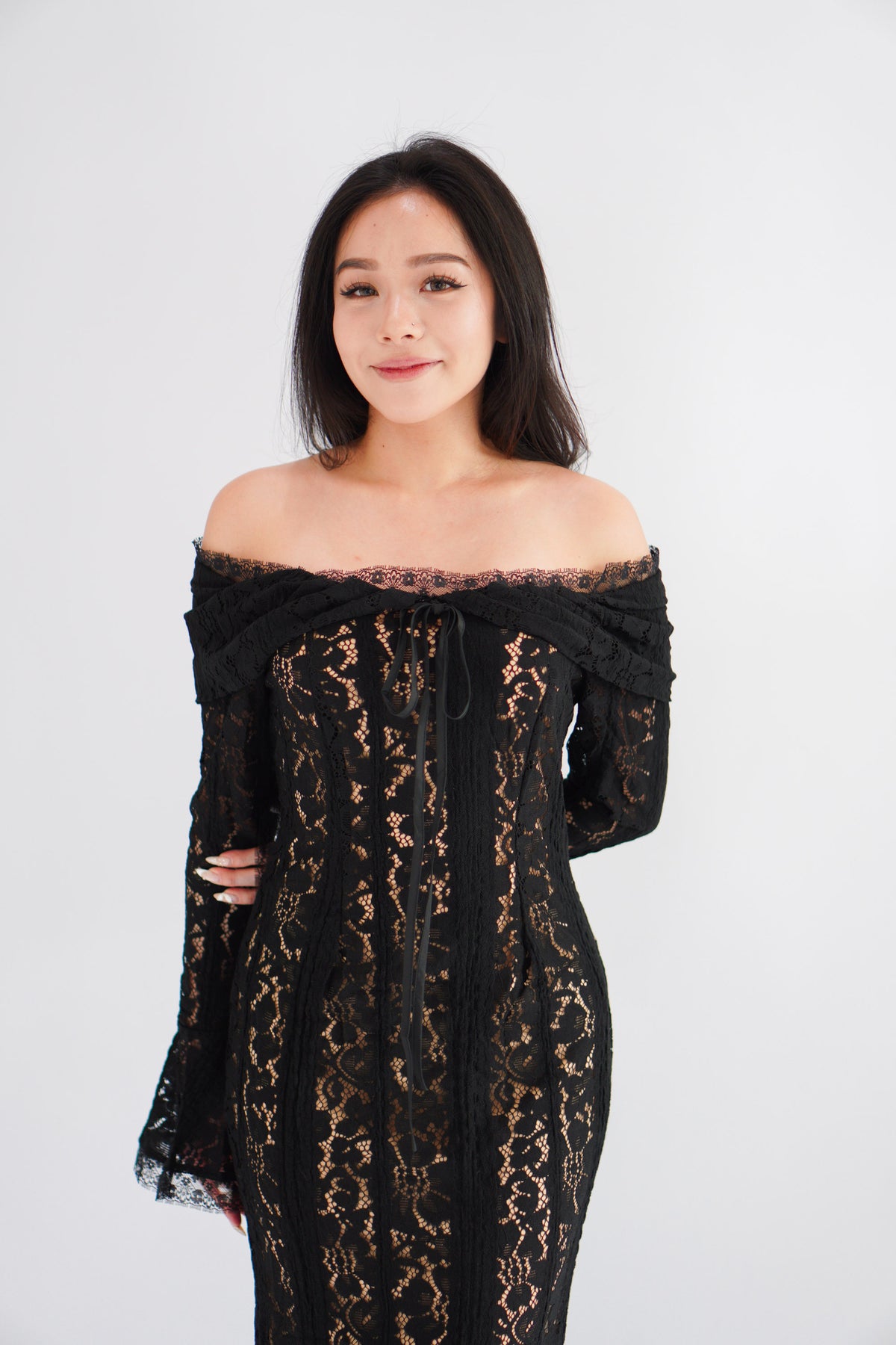(Premium) Thaleessa Lace Off Shoulder Maxi Dress in Black