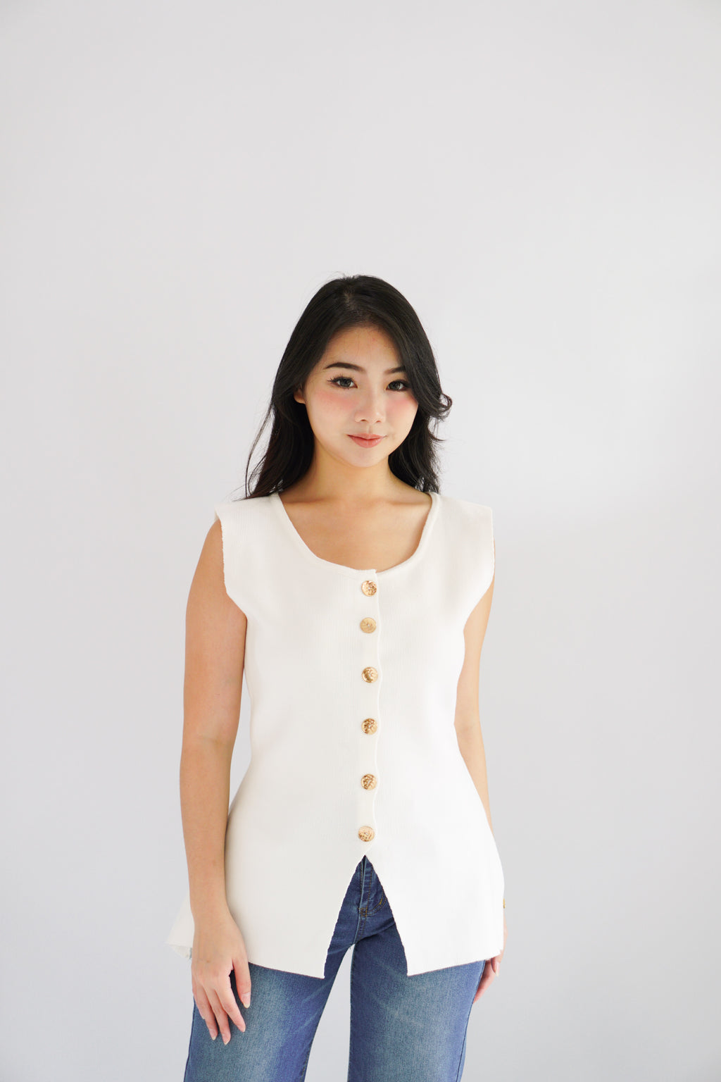 Metisse Round Neck Knit Button Top in White