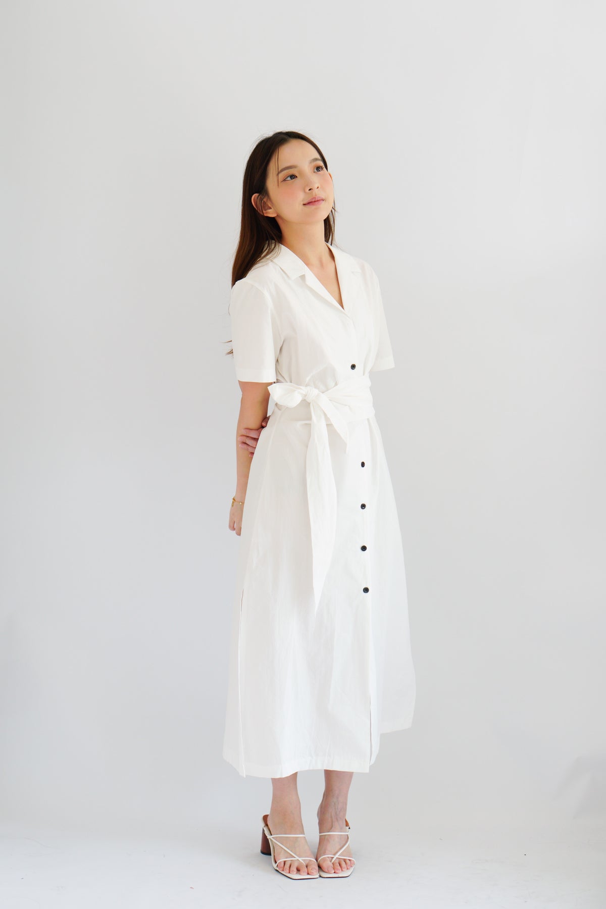 (BACKORDER) Kyana Collar Button Down Wrap Dress in White