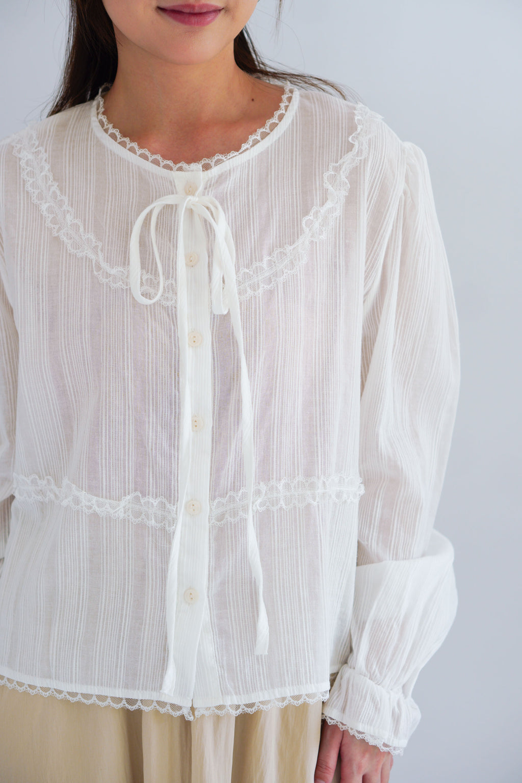 Corine Puffy Blouse Top in White