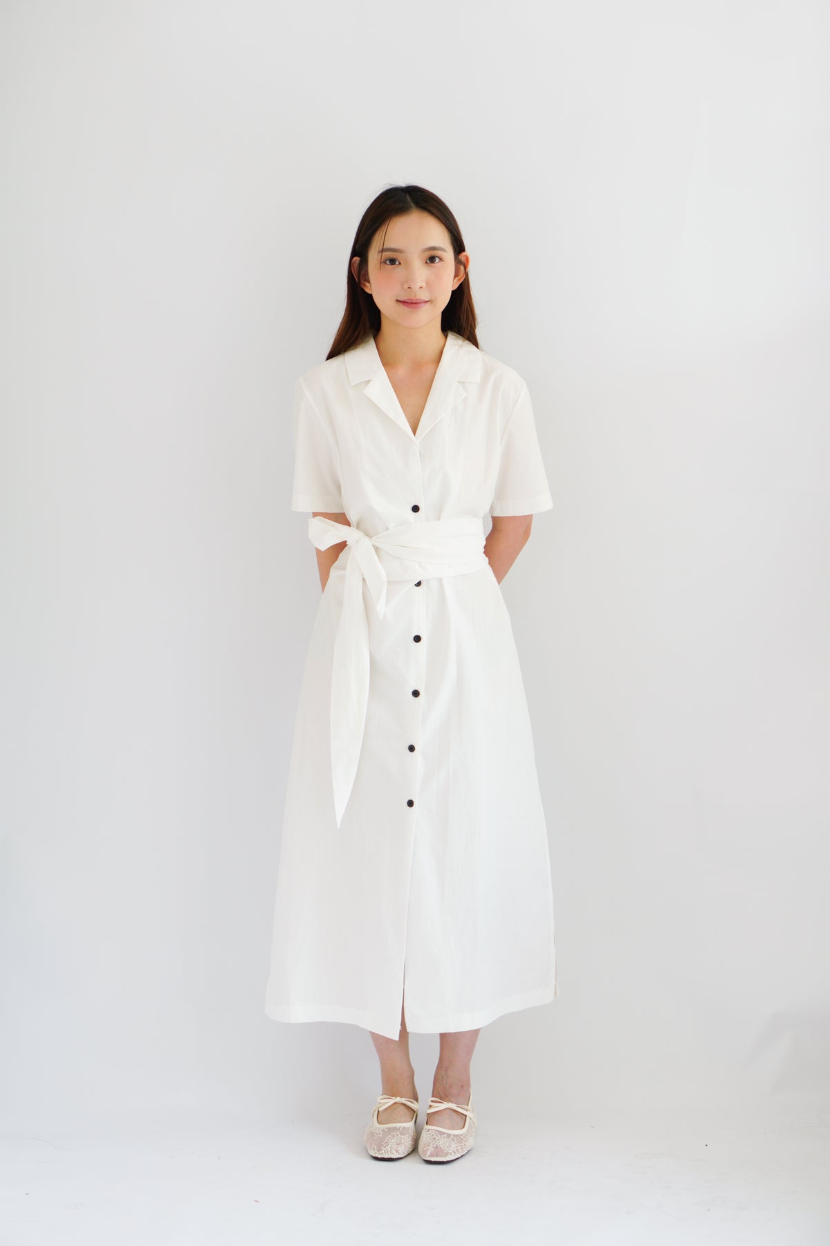 (BACKORDER) Kyana Collar Button Down Wrap Dress in White