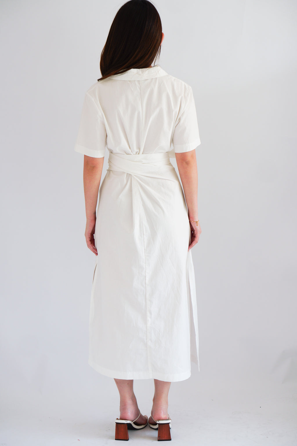 (BACKORDER) Kyana Collar Button Down Wrap Dress in White