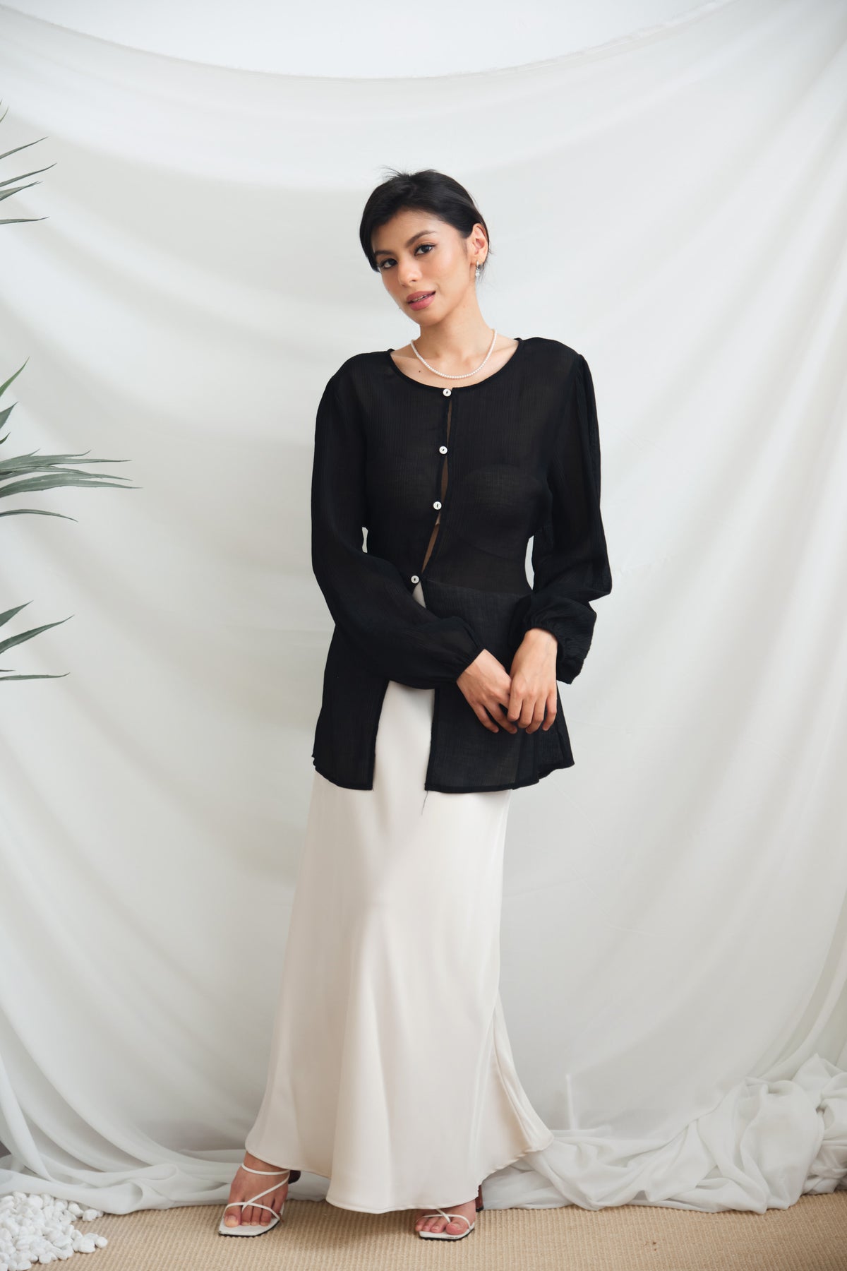 Nora Set by Bash in Black