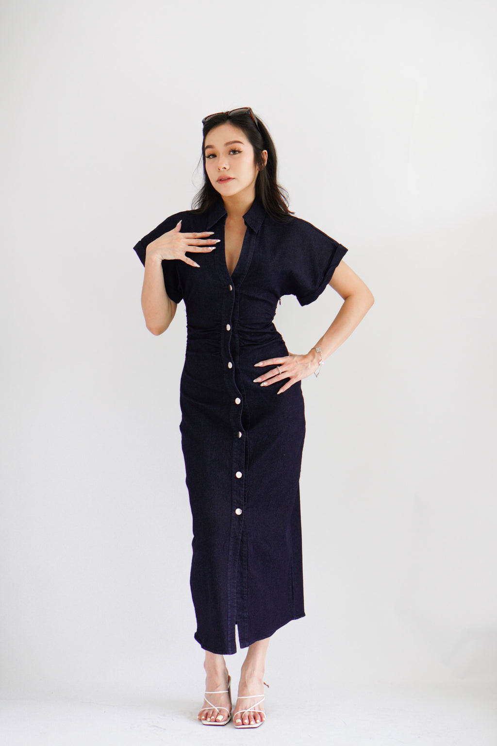 Elin Denim Collar Cap Sleeve Button Down Bodycon Dress in Blue