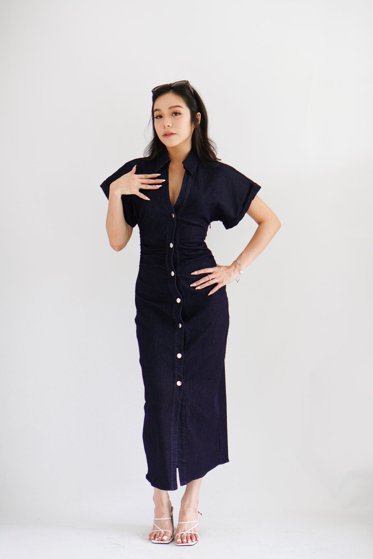 Elin Denim Collar Cap Sleeve Button Down Bodycon Dress in Blue