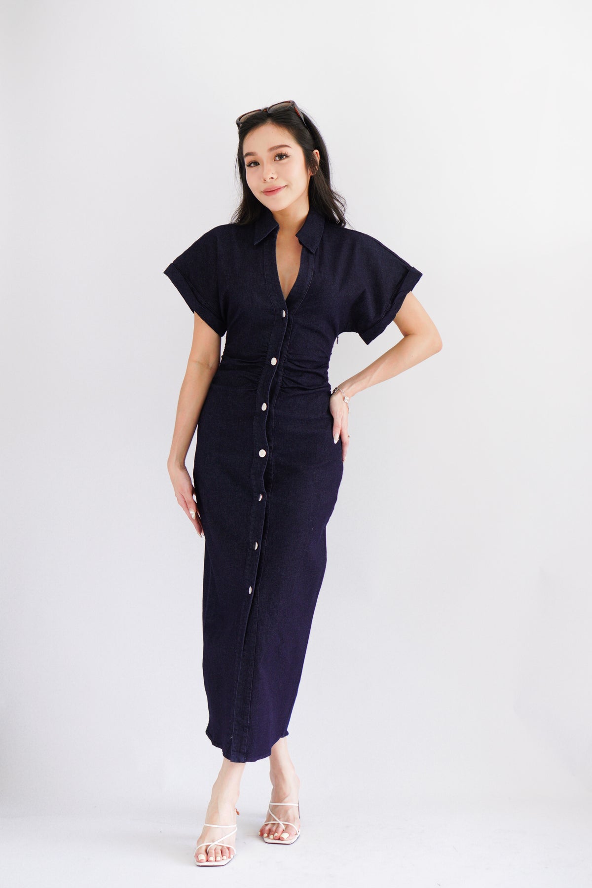 Elin Denim Collar Cap Sleeve Button Down Bodycon Dress in Blue