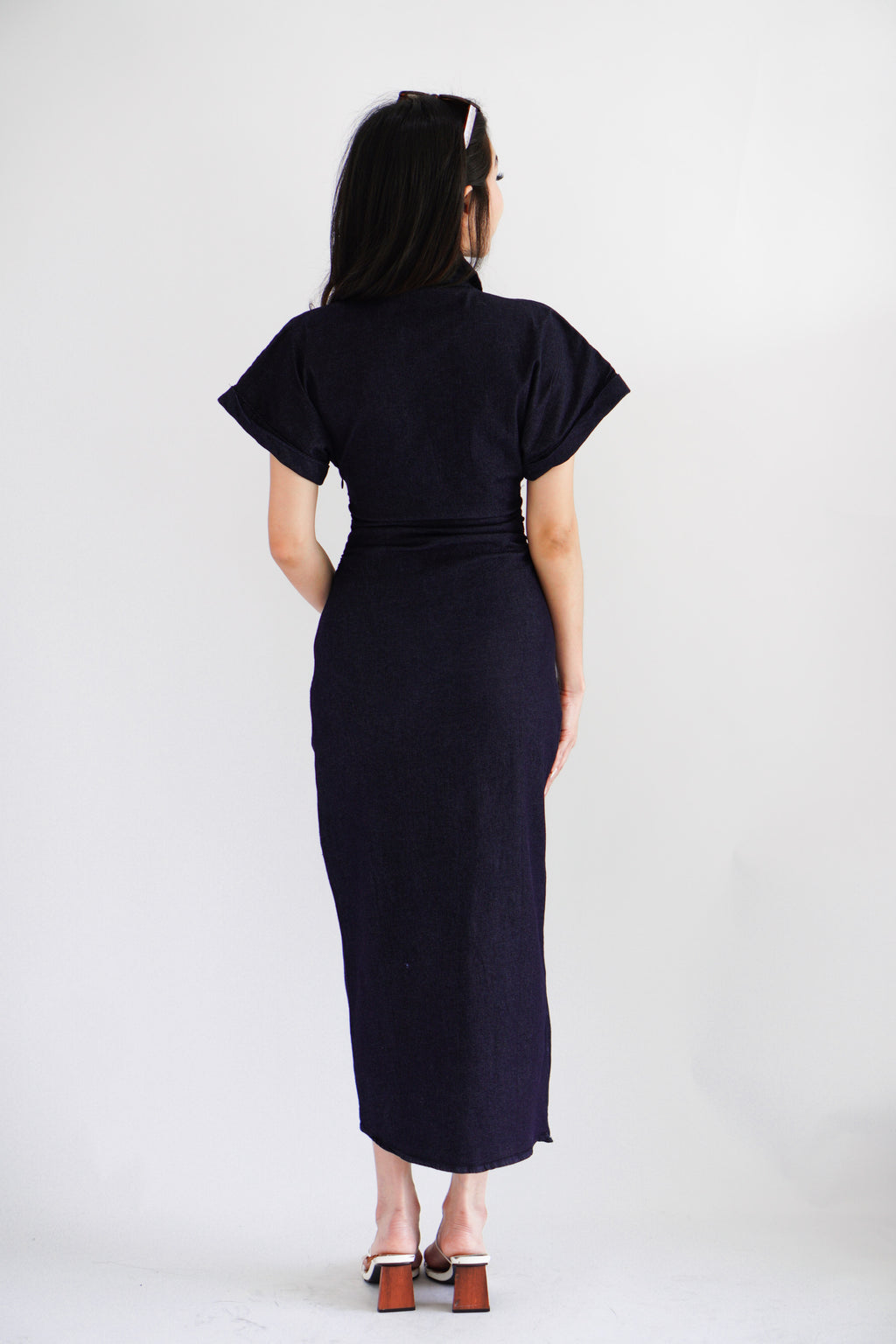 Elin Denim Collar Cap Sleeve Button Down Bodycon Dress in Blue