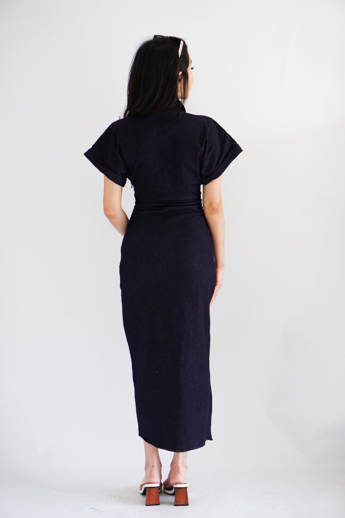 Elin Denim Collar Cap Sleeve Button Down Bodycon Dress in Blue