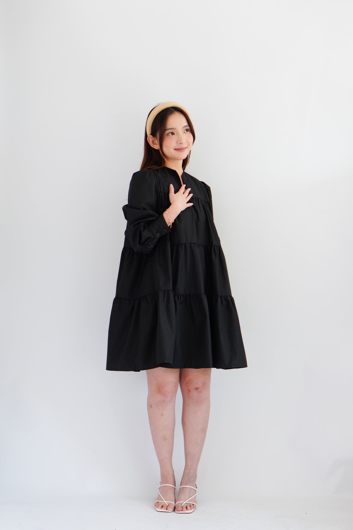 (BACKORDER) Love Dara Flowy Long Sleeve Dress in Black