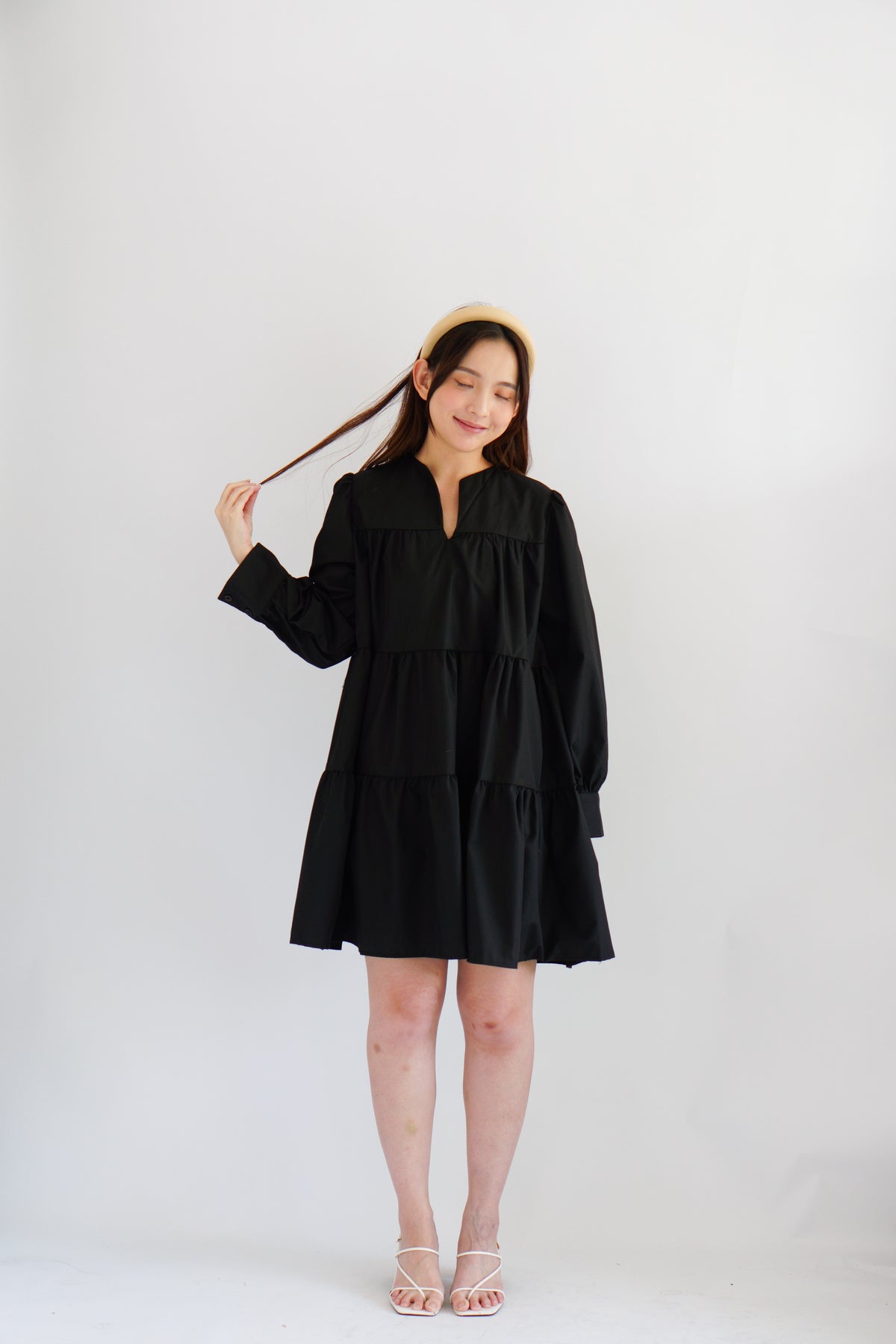 (BACKORDER) Love Dara Flowy Long Sleeve Dress in Black