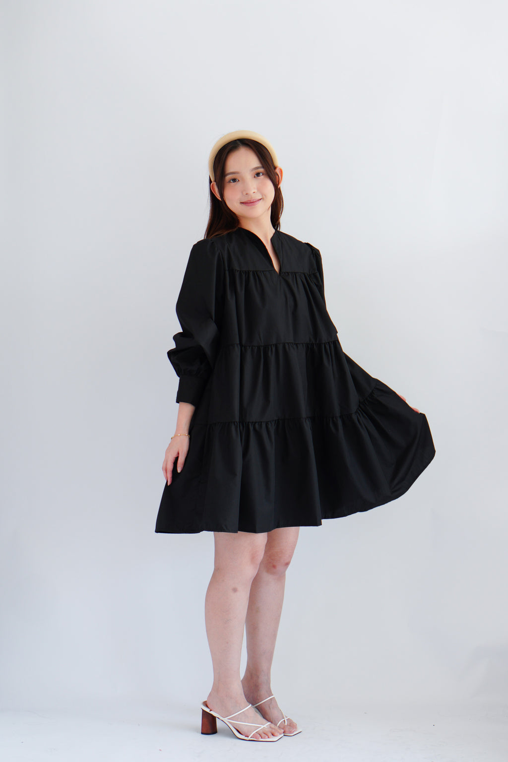 (BACKORDER) Love Dara Flowy Long Sleeve Dress in Black