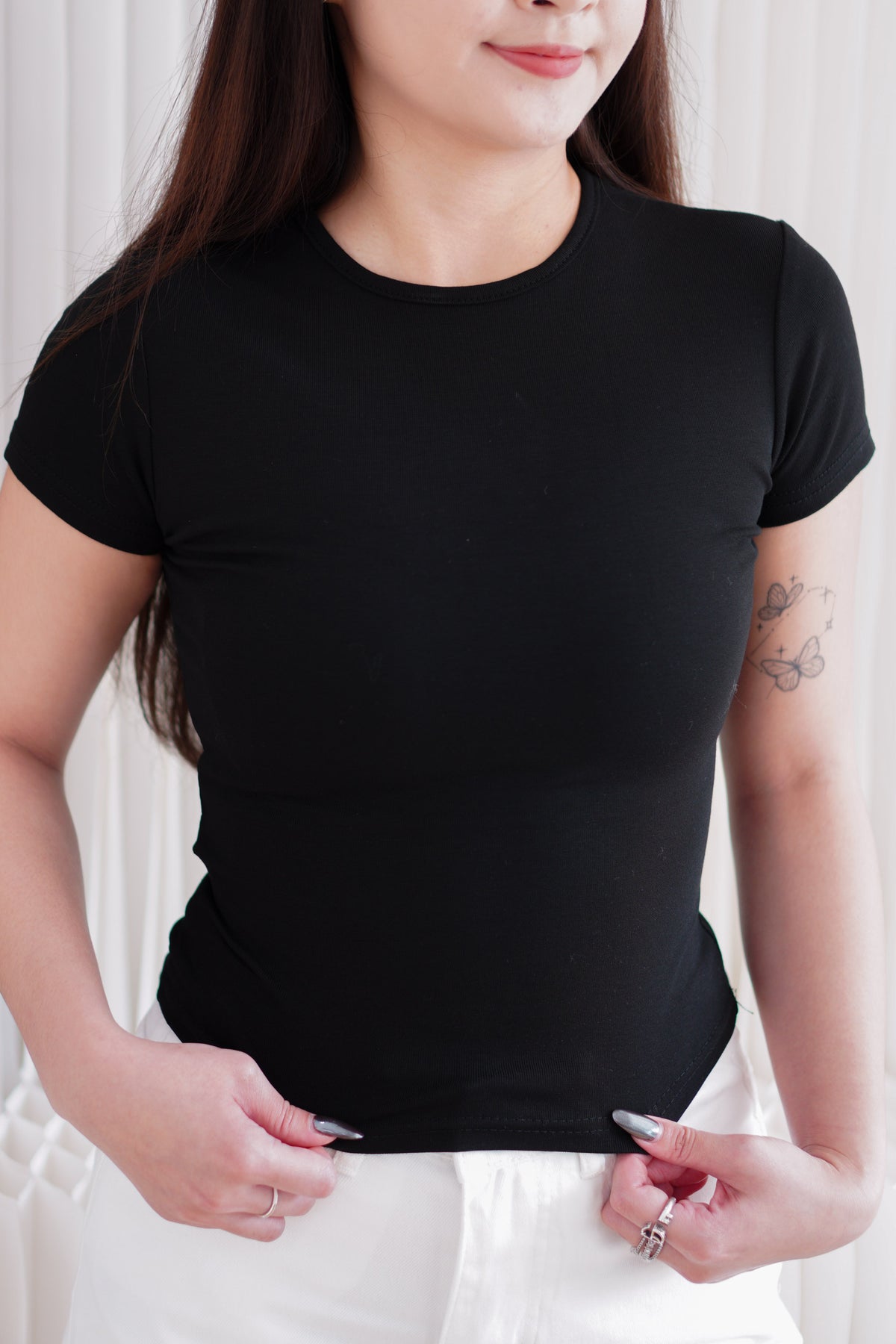Jess Basic Round Neck Top in Black