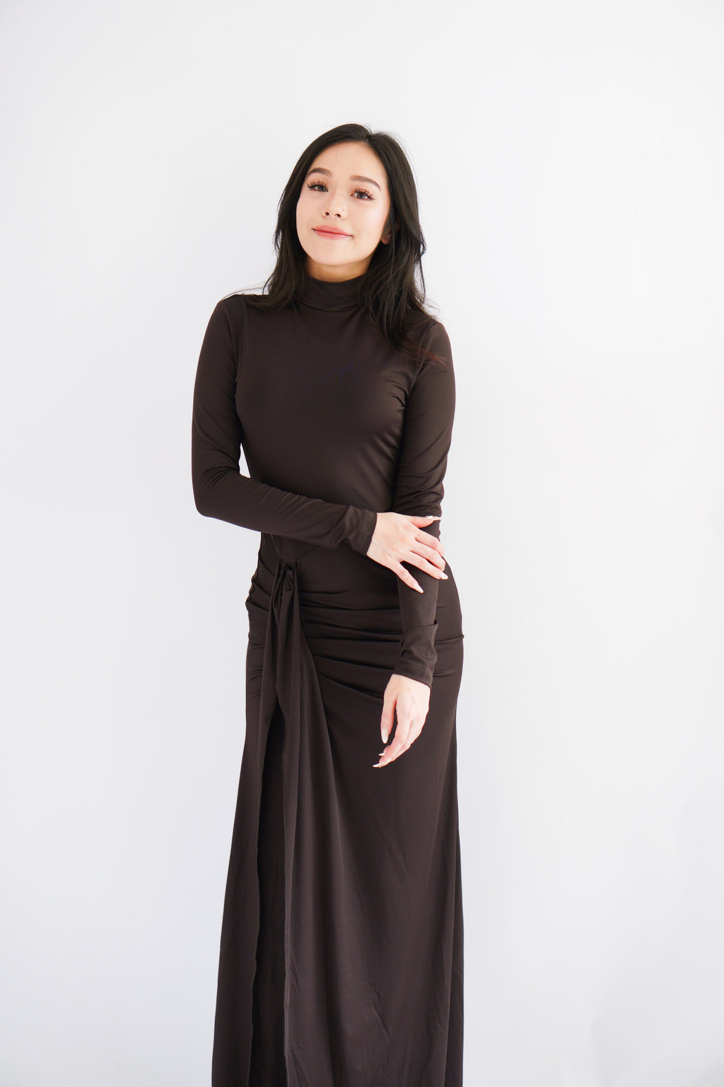 (BACKORDER) Shanina Long Sleeve High Neck Slit Maxi Dress in Brown