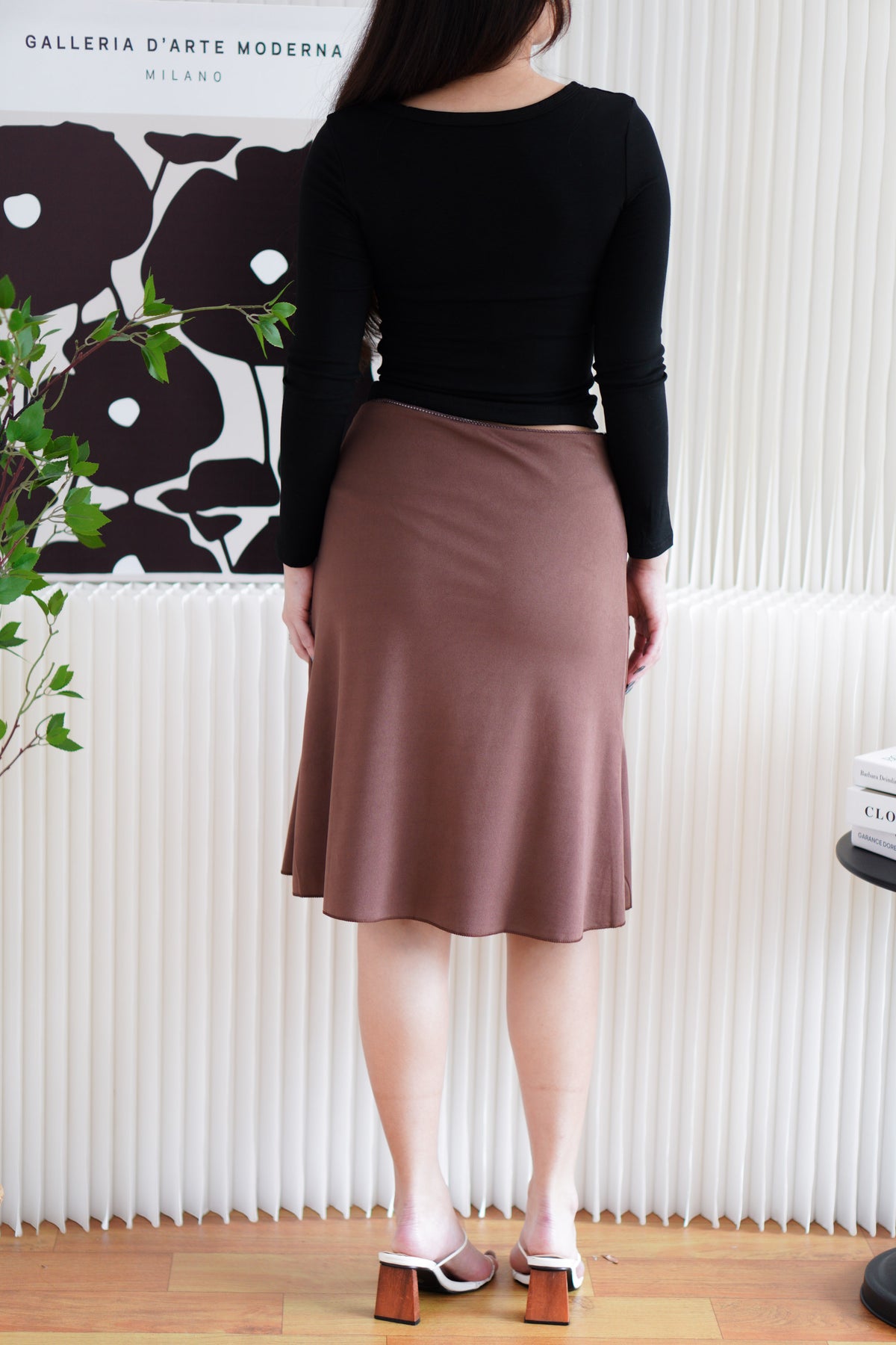 Porsi Midi Skirt in Brown