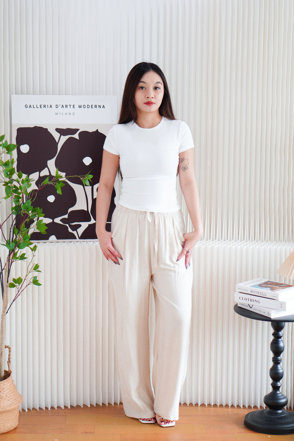 Jess Basic Round Neck Top in White