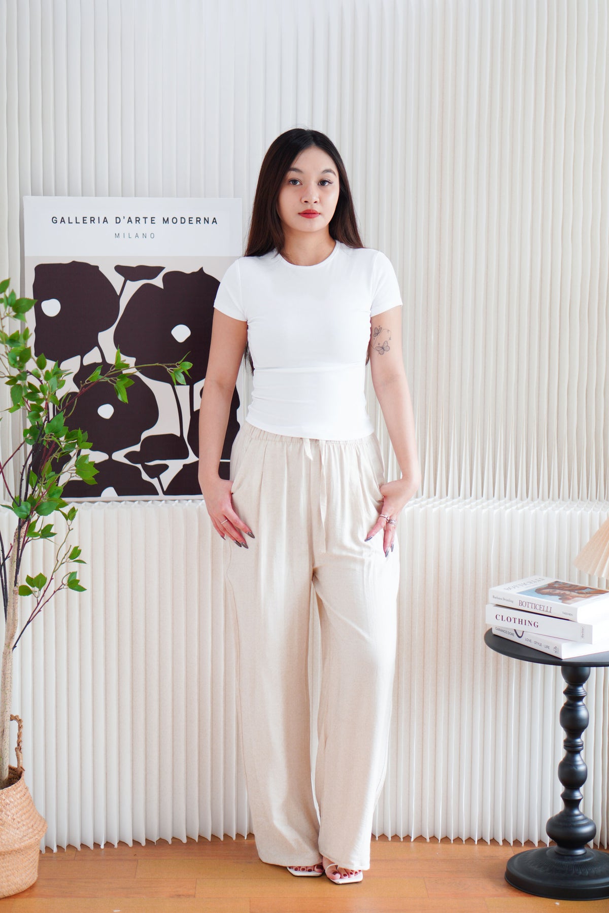 Jess Basic Round Neck Top in White
