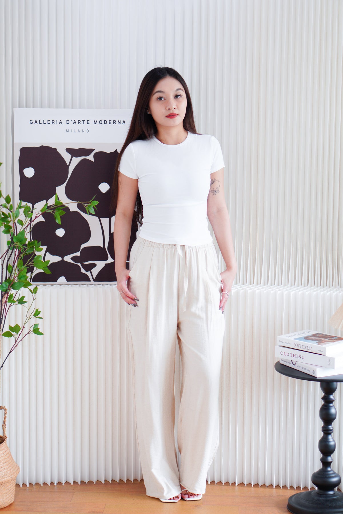Jess Basic Round Neck Top in White