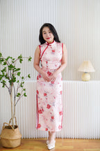 Jing Xiu Floral Maxi Cheongsam in Pink and Red Lining