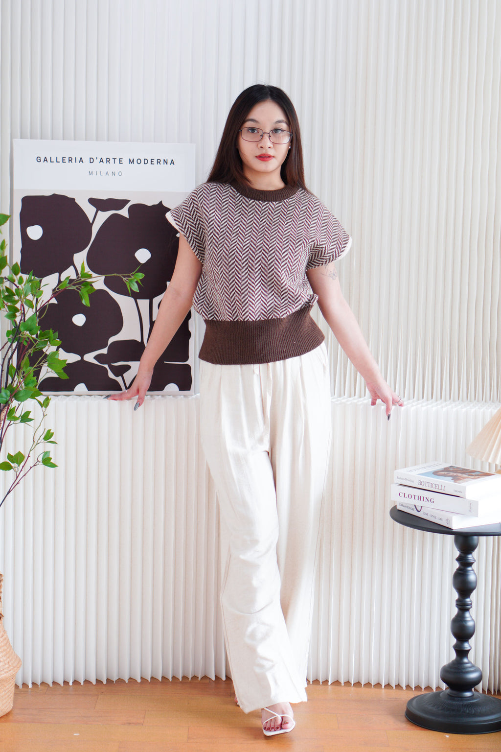 Toffee Short Sleeve Knit Top in Brown