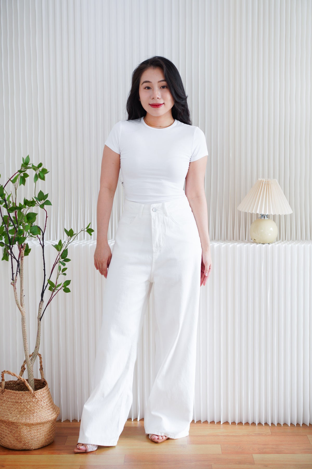Winter Wide Legged Jeans in White