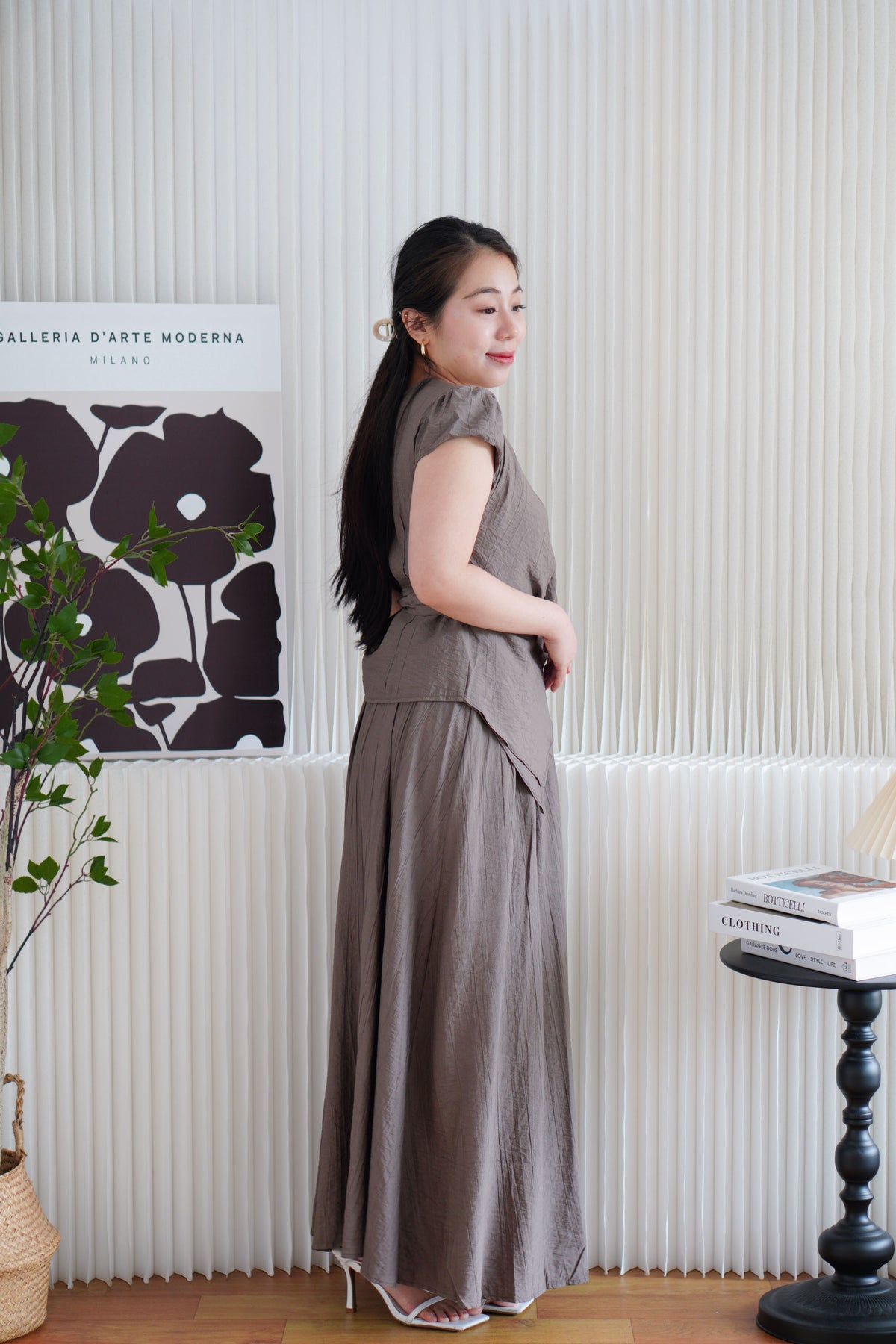 Noria Ruffles 2 Piece Skirt Set in Khaki