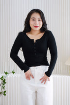 Ellis Button Down Long Sleeve Top in Black