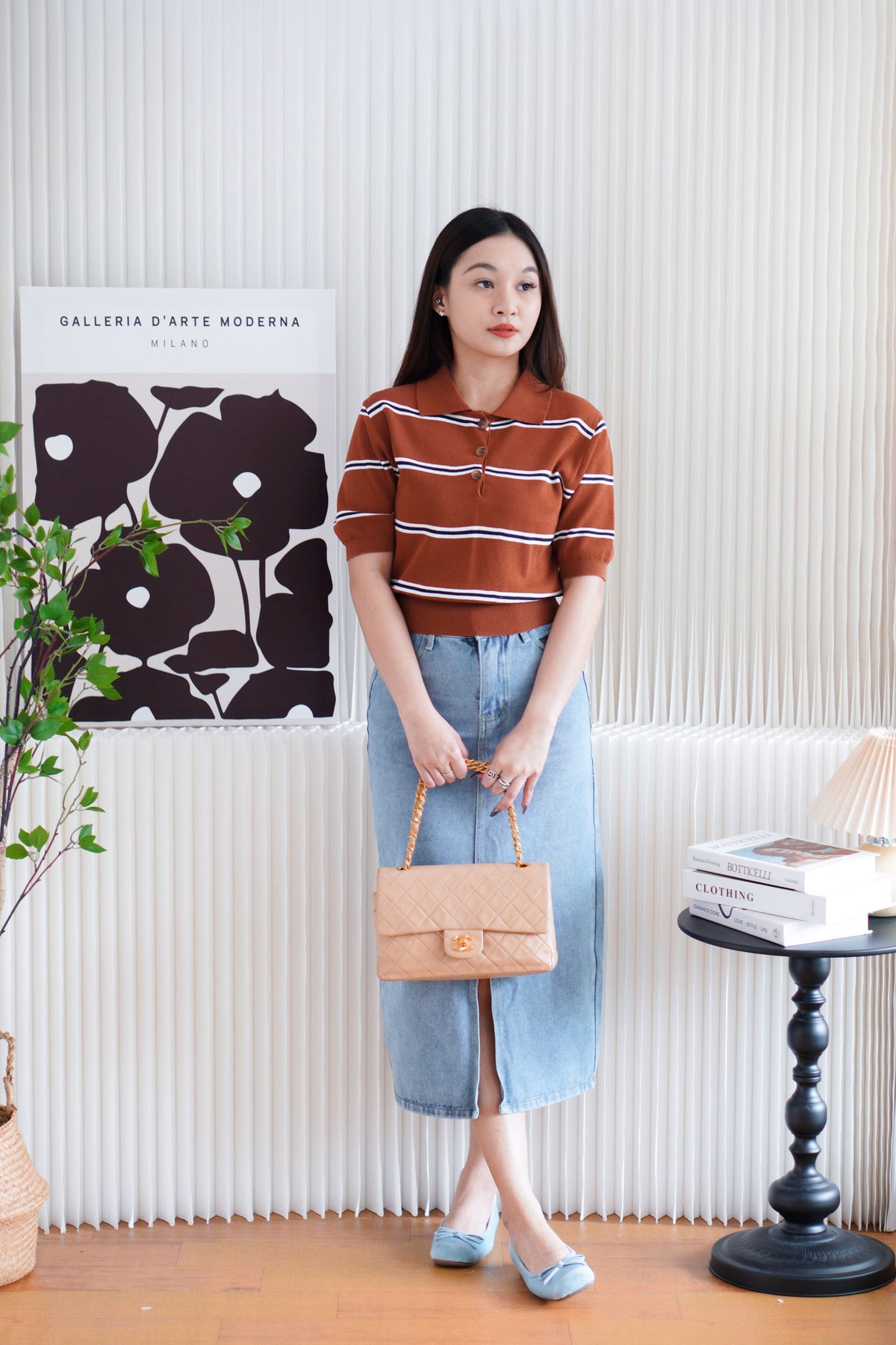 Embi Collar Stripes Short Sleeve Top in Brown