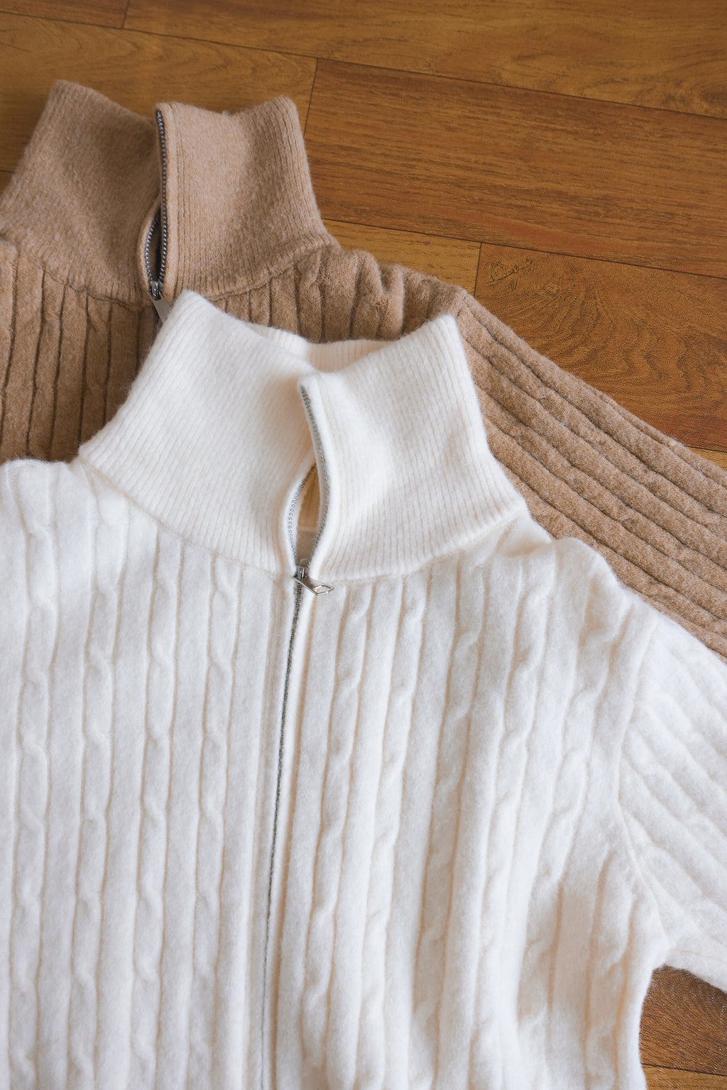 Quincy Knit Zipper Sweater in Khaki