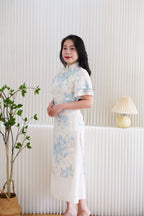Ming Er Short Sleeve Layered Cheongsam Dress with Pearls in Cream and Blue