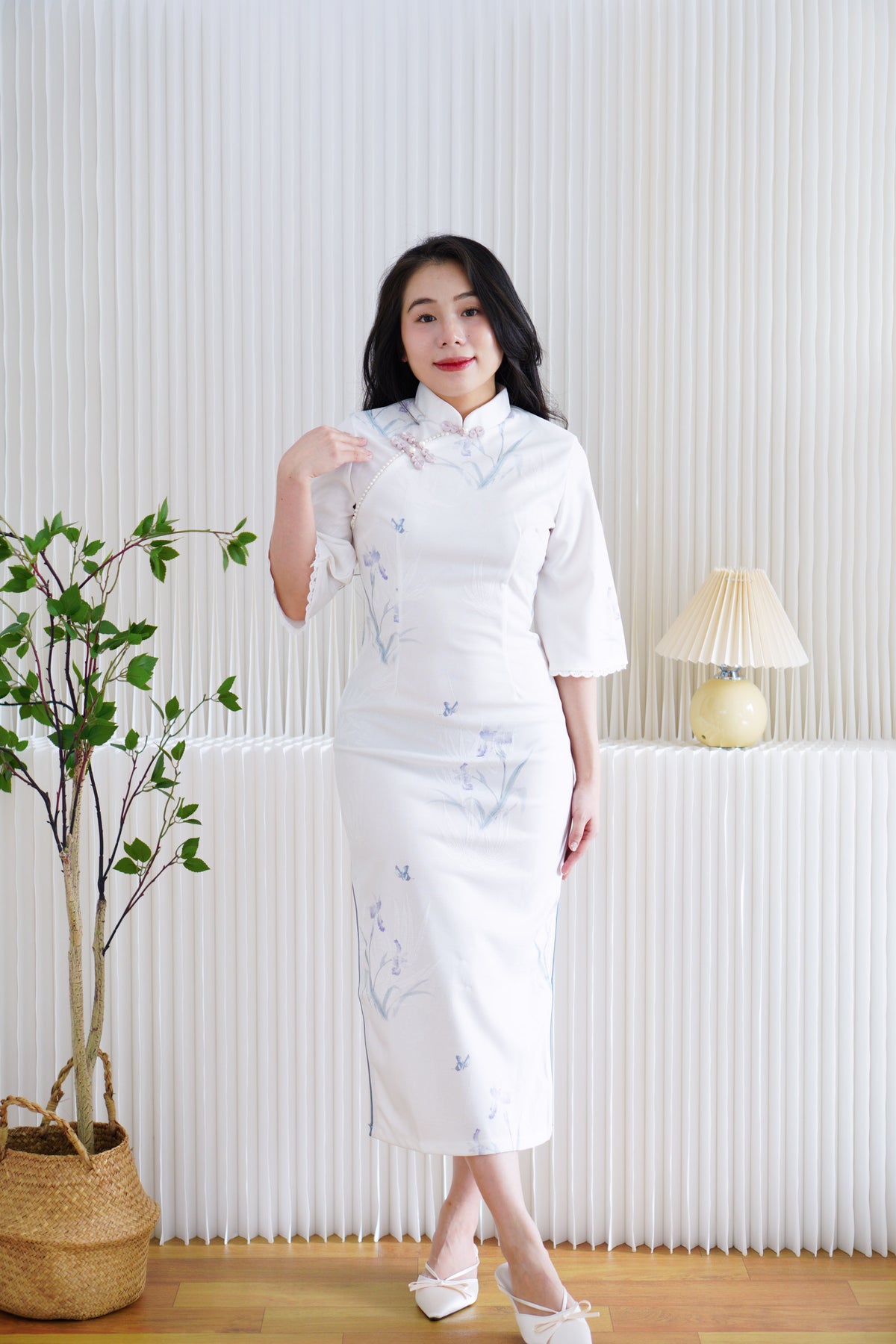Mian Mid Sleeves Floral Maxi Cheongsam in White